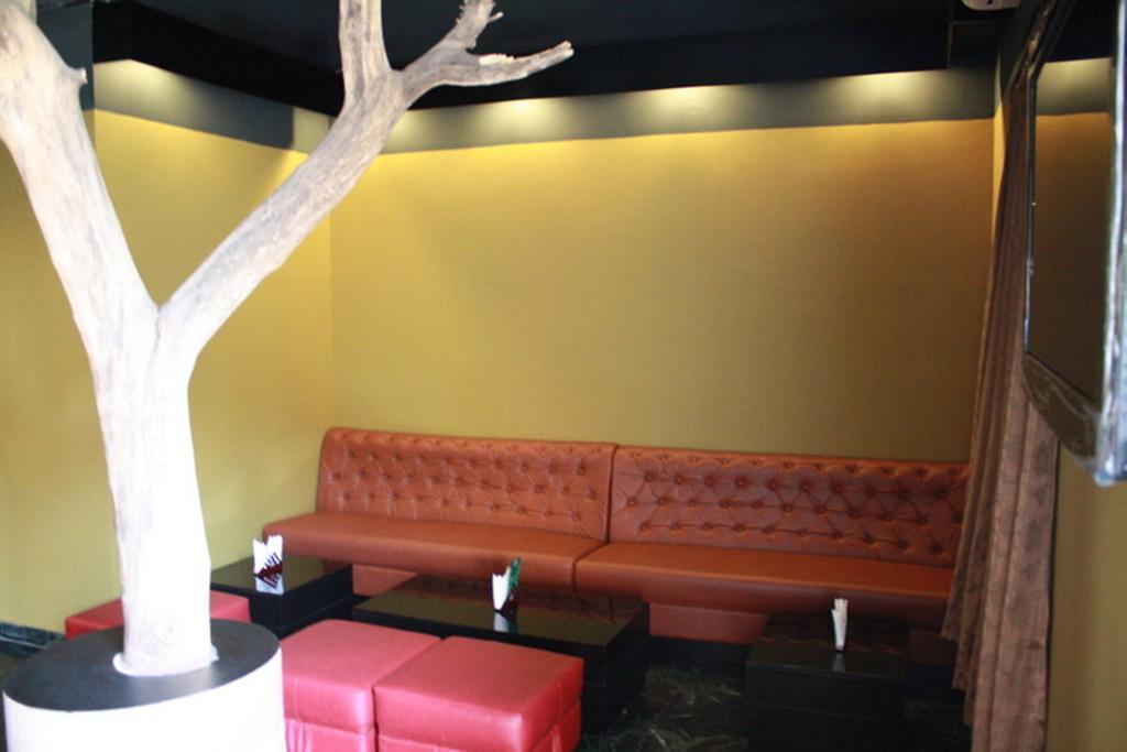La Franklin Hotel Bhubaneswar Bagian luar foto