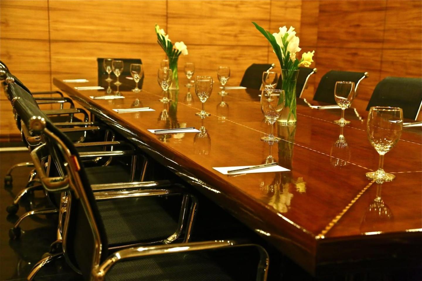 La Franklin Hotel Bhubaneswar Bagian luar foto