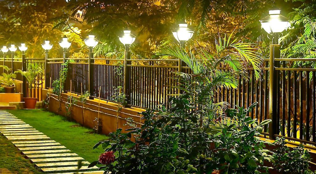 La Franklin Hotel Bhubaneswar Bagian luar foto